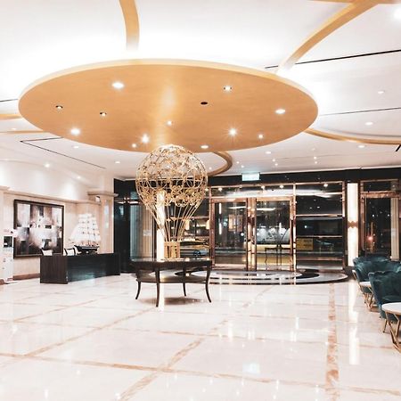 高雄鴻騰酒店 HOMETEL Hotel Kaohsiung Exterior foto